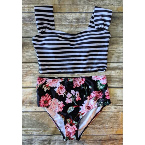 Nwt Stripe and Floral 2 piece tank bikini Sz Small - Picture 1 of 8